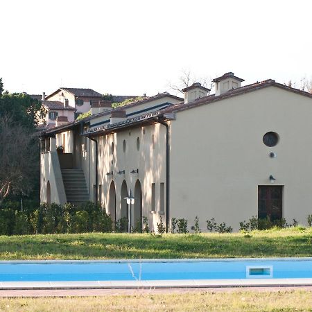 San Ruffino Apartments Lari Eksteriør bilde