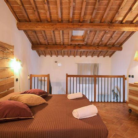 San Ruffino Apartments Lari Eksteriør bilde