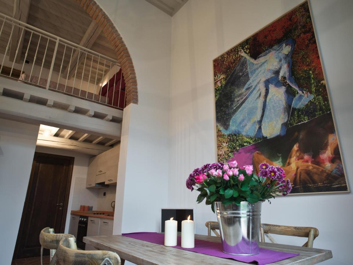 San Ruffino Apartments Lari Eksteriør bilde