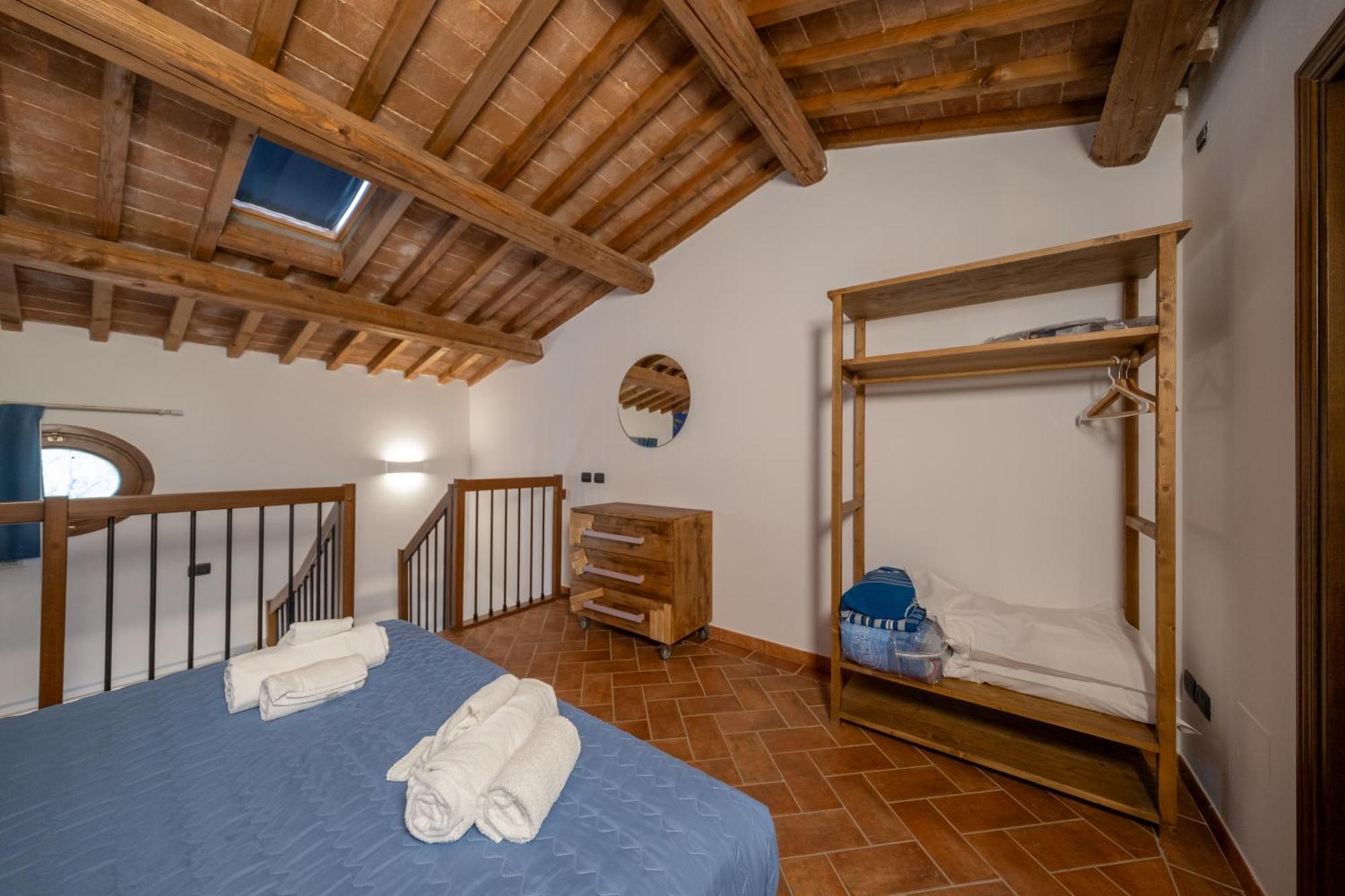 San Ruffino Apartments Lari Eksteriør bilde
