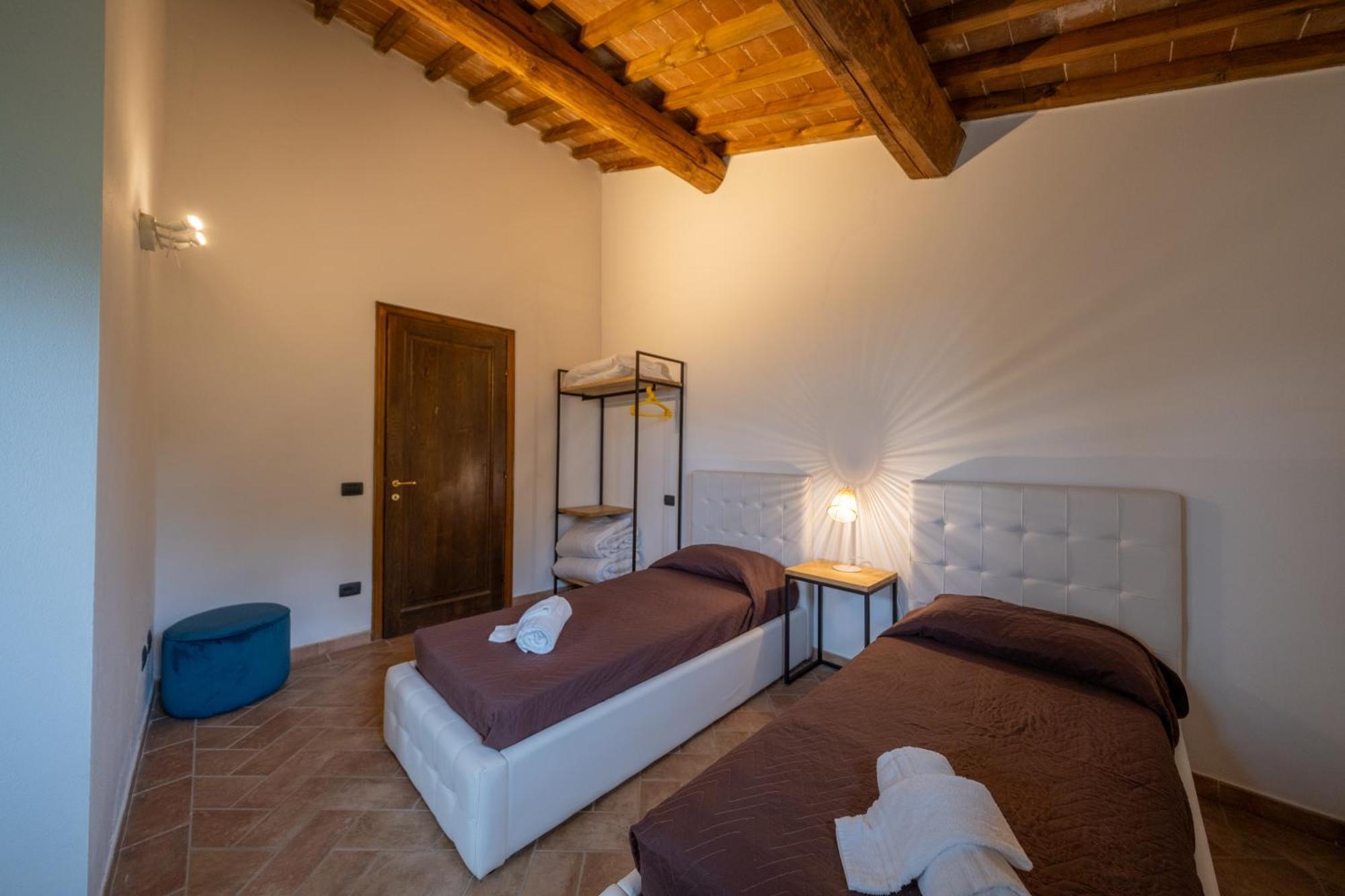San Ruffino Apartments Lari Eksteriør bilde