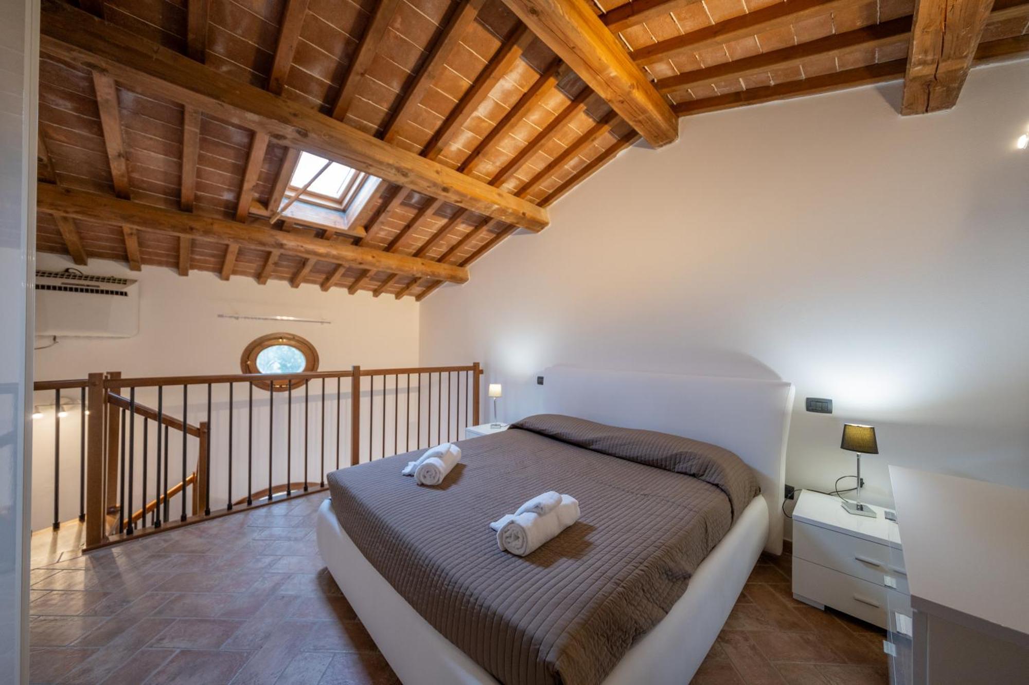 San Ruffino Apartments Lari Eksteriør bilde