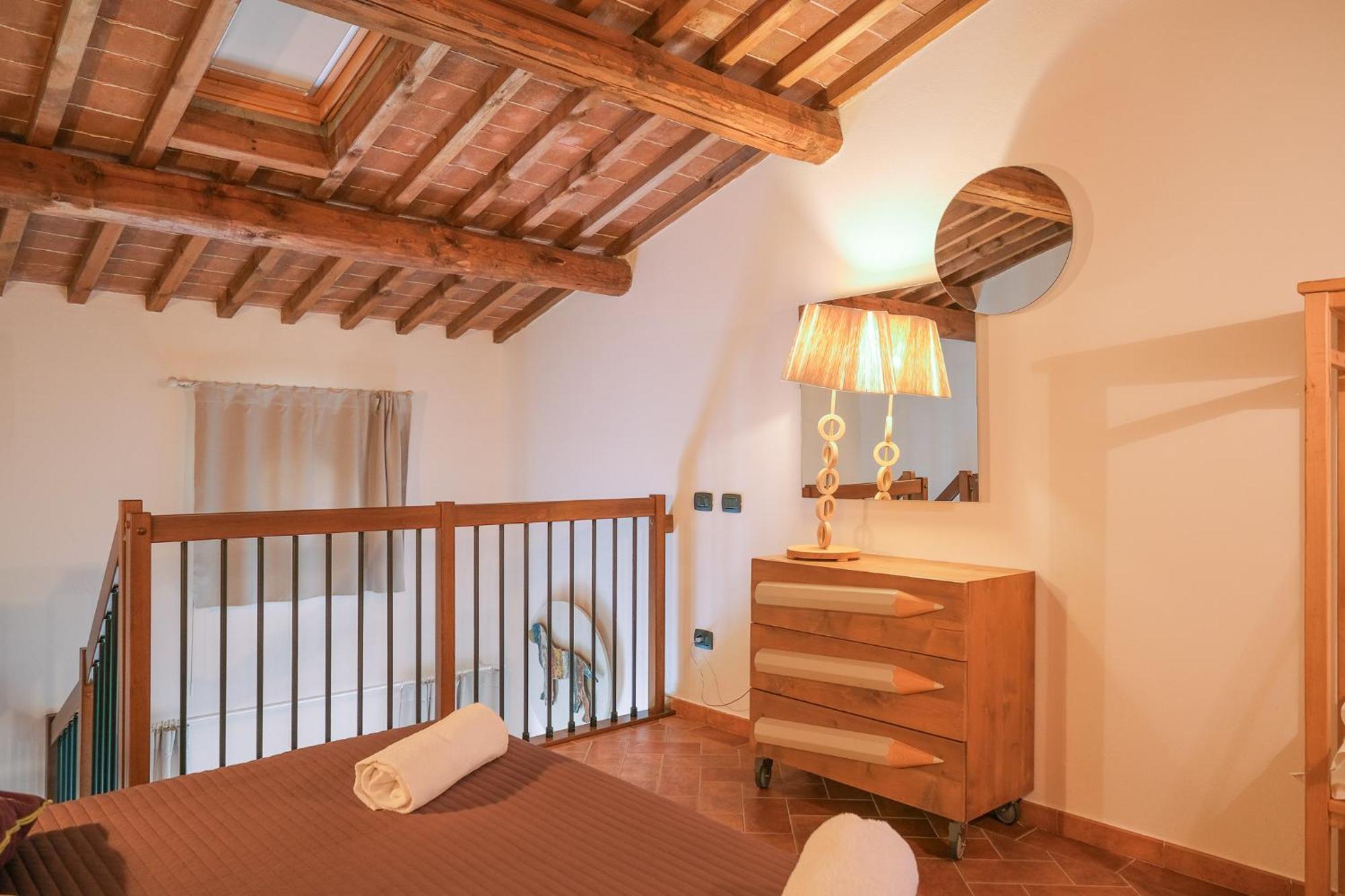 San Ruffino Apartments Lari Eksteriør bilde