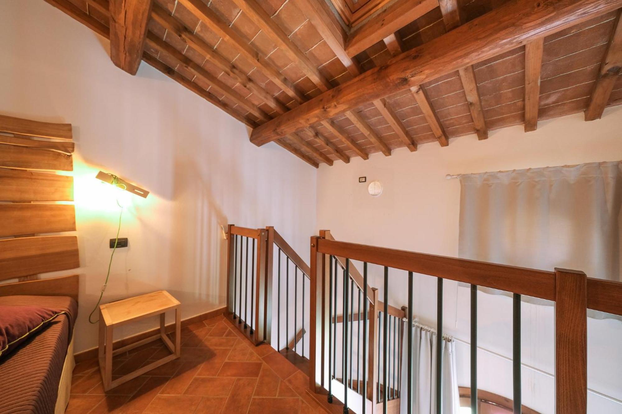 San Ruffino Apartments Lari Eksteriør bilde