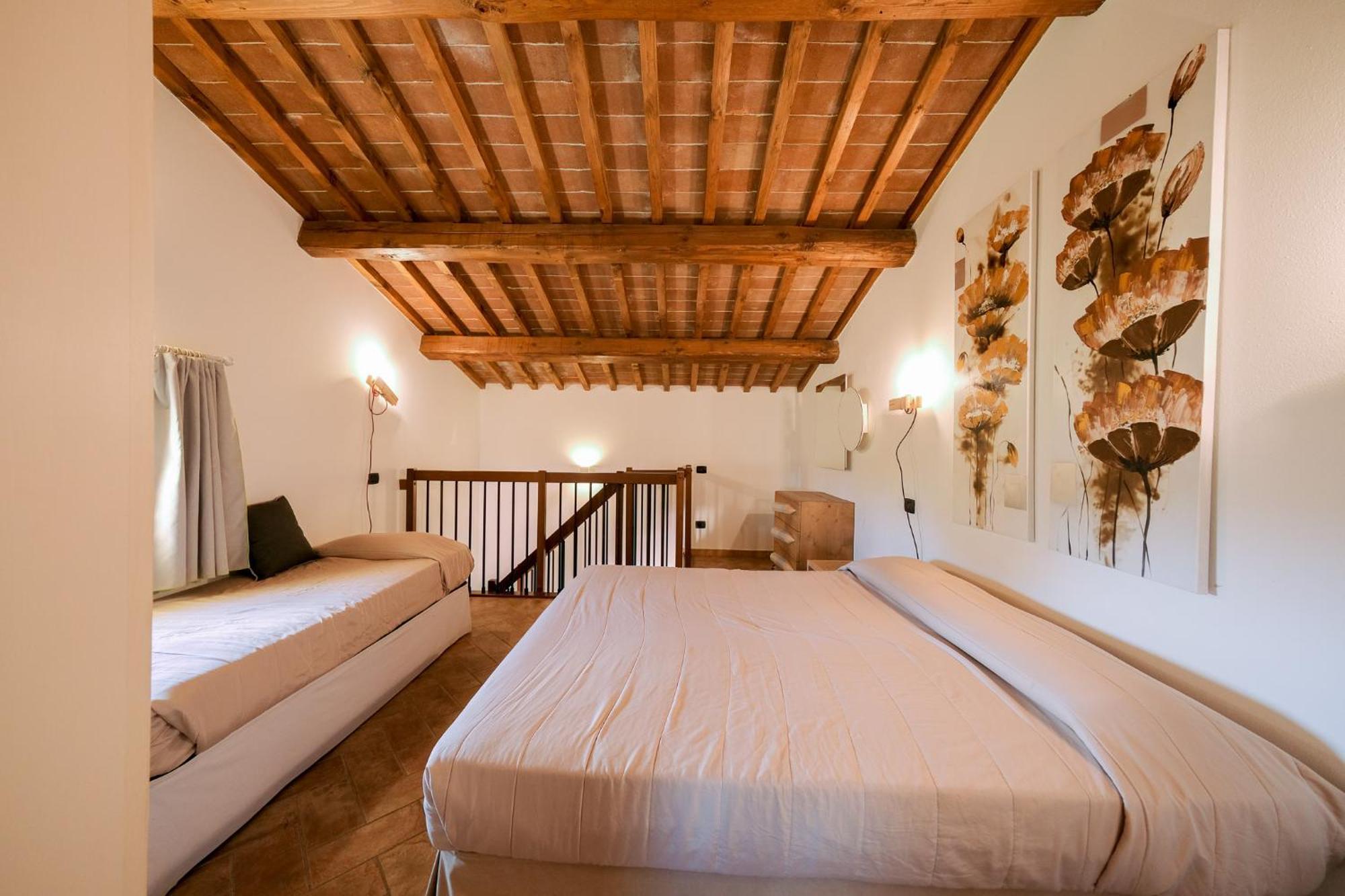 San Ruffino Apartments Lari Eksteriør bilde